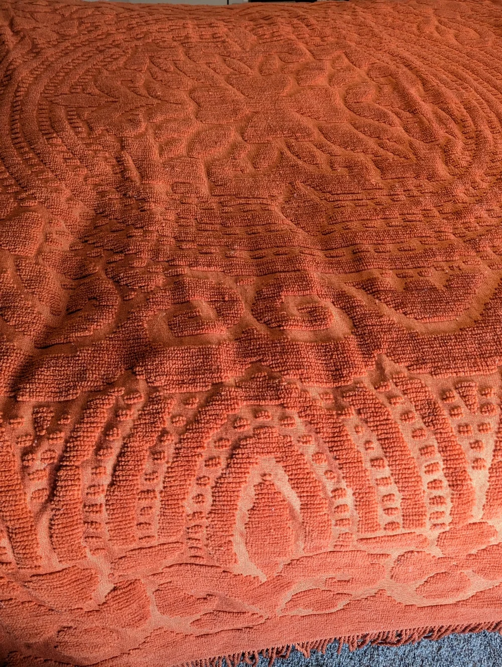 1970s Burnt Orange Chenille Tufted Bedspread Coverlet With Fringe Queen READ